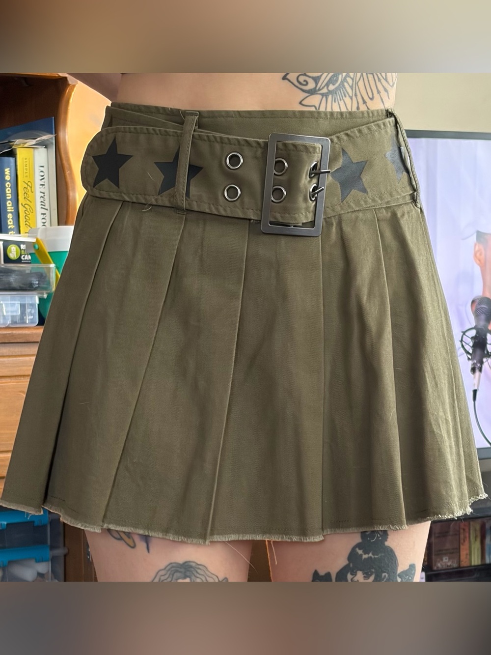 Olive Green Pleated Mini Skirt with Star-Accent Belt